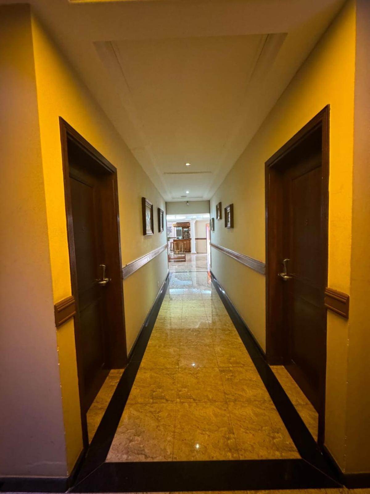Paradise Inn Hotel 카탄두바 외부 사진